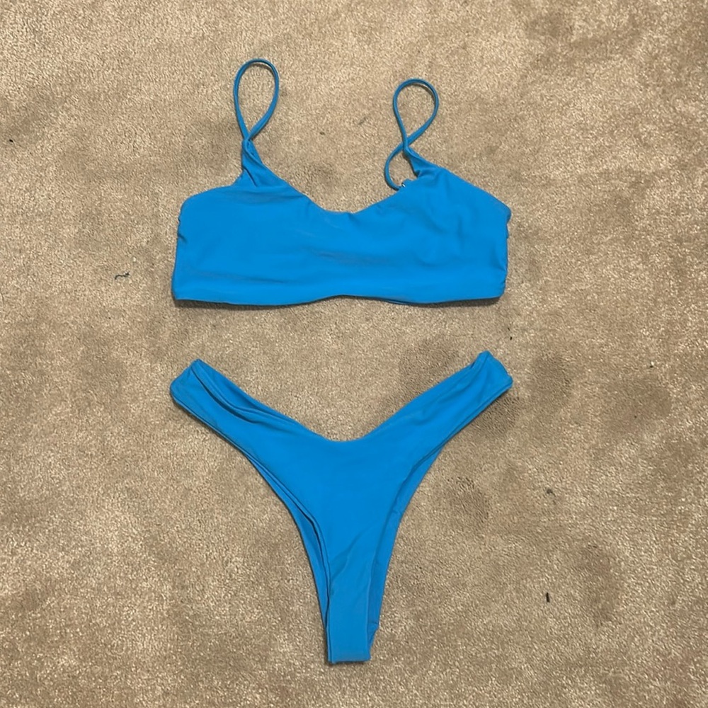 small blue amazon bikini!